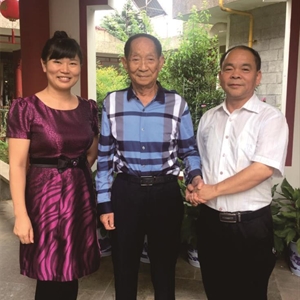 中国工程院院士、世界杂交水稻之父、科学家袁隆平与育麟潜能教育刘老师